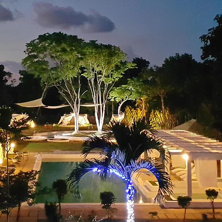 Blue Hotel And Resort Каламба Екстер'єр фото